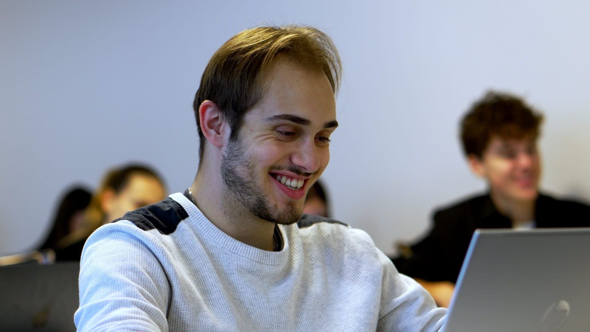 étudiant étudiantes Bachelor Commerce et Marketing Parcours Store Manager à Lyon